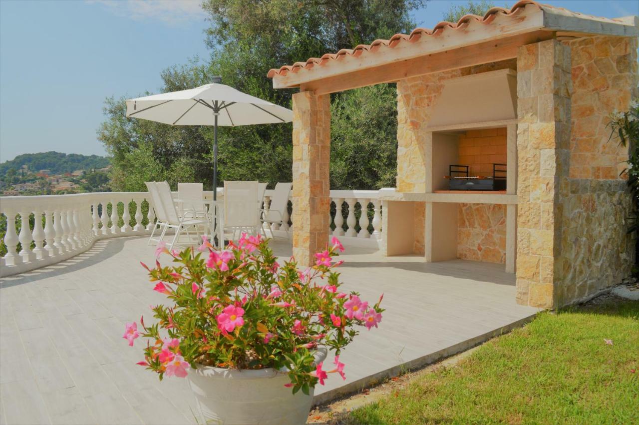 Villa La Terre Des Lauriers Vallauris Eksteriør billede
